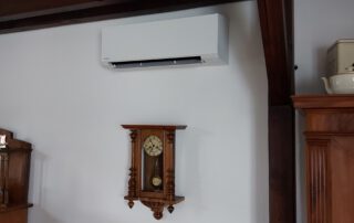 Nachrüstung von Klimaanlagen im Wohn- und Schlafzimmer, Wandklimaanlagen als Multisplitsystem, Toshiba